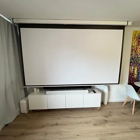 Design-apt Mit Beamer * Кёльн