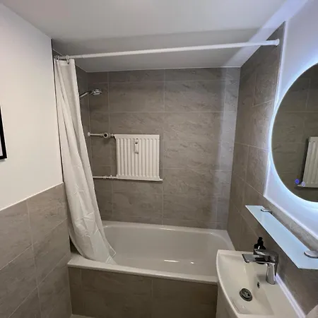 Appartement Design-apt Mit Beamer